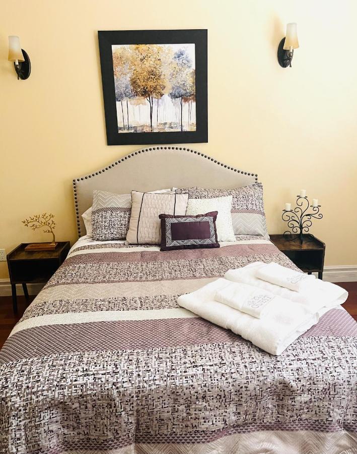 Private Master Suite With Sauna And Bathtub フェアオークス  エクステリア 写真