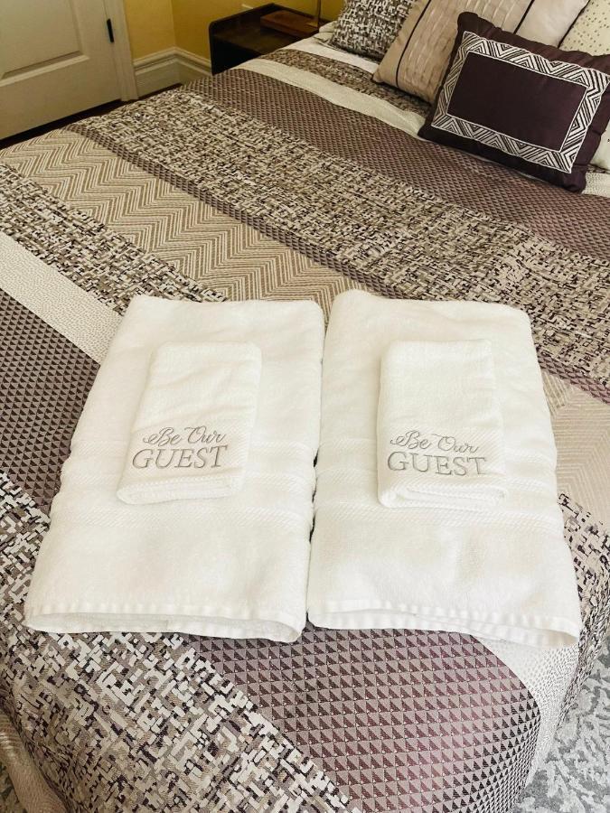 Private Master Suite With Sauna And Bathtub フェアオークス  エクステリア 写真